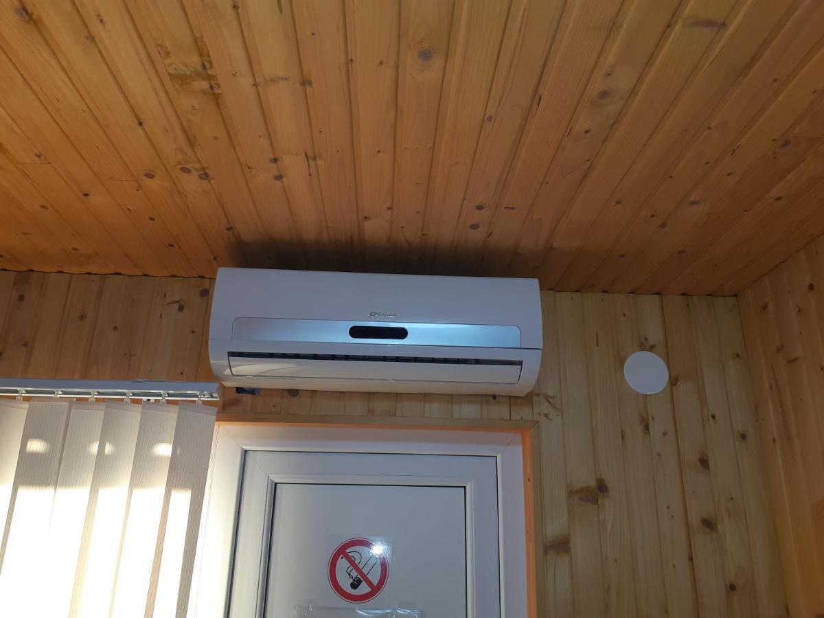Отель Маленький Рай Zatoka Εξωτερικό φωτογραφία